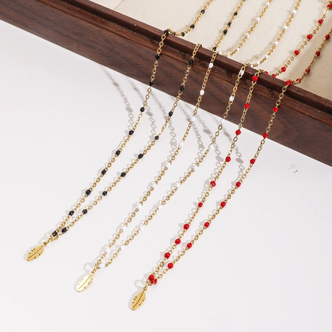 Collar con Colgante de Pluma de Acero Inoxidable Minimalista con Cuentas de Colores Joyería de Moda para Mujer