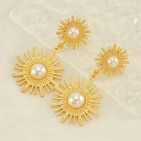 Vintage Sunflower Artificial Pearl Drop Earrings 18K Gold Plated Stainless Steel Sunburst Geometric Dangle Earrings For Women