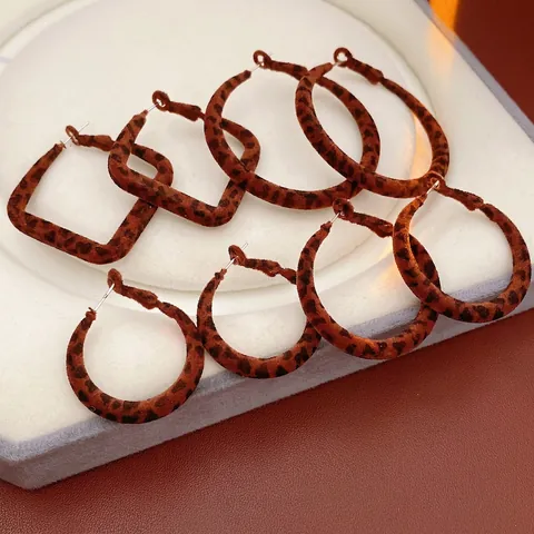 Leopard Print Hoop Ohrringe Vintage Beflockung Stoff Rund Raute Braun Mit Silbernem Ohrstecker Für Damen