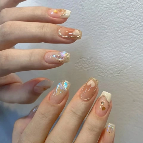 Press On Nails Aurora Ruit Diamant Hart Franse Stijl Nude Roze Verloop Kunstnagels Voor Vrouwen Manicure