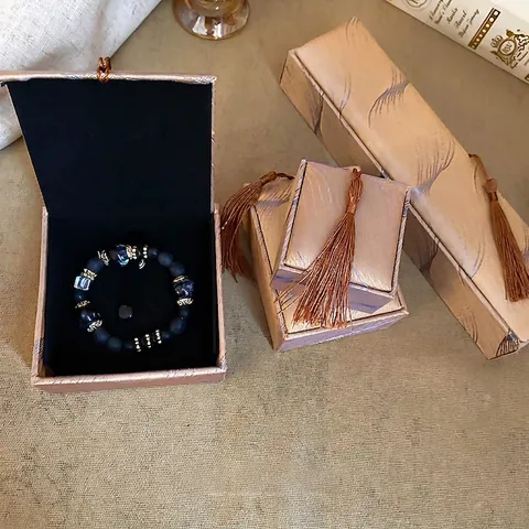 Scatola Per Gioielli In Tessuto Broccato Con Nappa Custodia Portatile Antipolvere Stile Coreano Per Anello Collana
