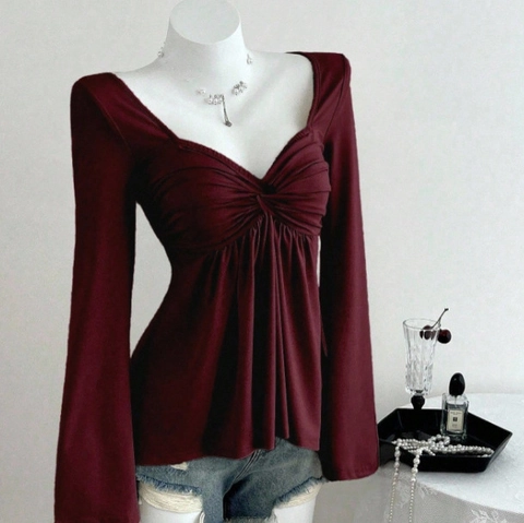 Dames Wijnrood Gebreide Top Lange Uitlopende Mouwen Vierkante Hals Twist Voorzijde Geplooid Slim Fit Sexy Zachte Trui