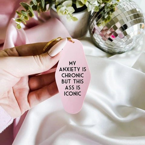 Lustiger Retro Motel Stil Schlüsselanhänger Acryl Raute Schlüsselring Mit Goldmetallring Vintage Pink Slogan Geschenk Tasche Deko