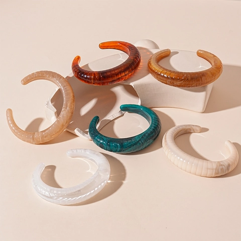 Retro Acryl Armreif Marmorierte Textur Gerillte Geometrische Manschette Minimalistischer Vintage Schmuck Für Frauen