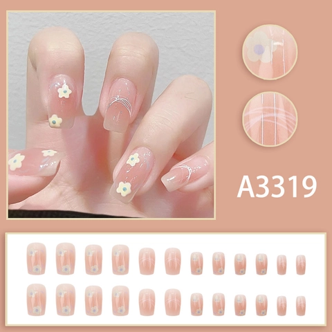 Short Square Round Press On Nails Nude Pink Gradient White Flower Simple Elegant Artificial Fake Nails For Women Daily Wear