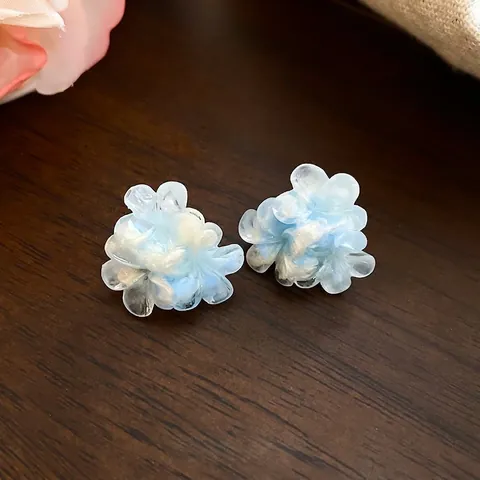 Floral Stud Earrings For Women Elegant 3D Flower Resin Jewelry With Silver Earring Post Vintage Style