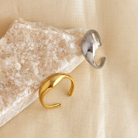 Anello Aperto Minimalista In Acciaio Inossidabile Liquido Regolabile Lucidatura Specchio Placcato Oro 18K Gioielli Donna