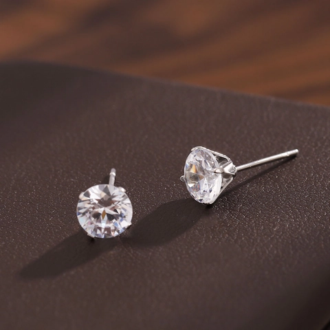 Orecchini A Lobo In Zircone Rotondo Acciaio Inossidabile Castone A Quattro Griffe Gioielli Eleganti Per Donne