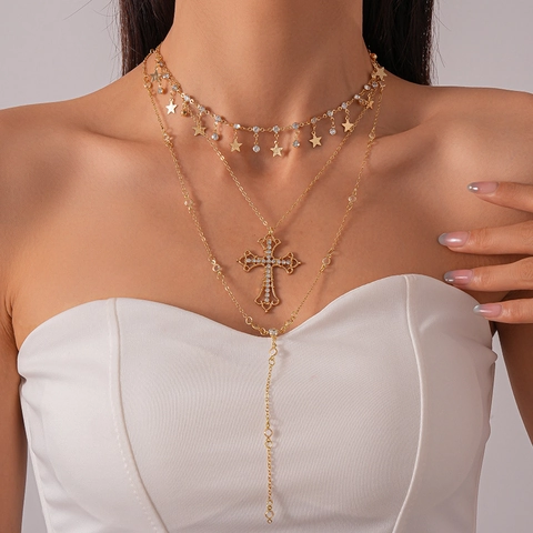 Mehrlagige Legierung Halskette Strass Kreuz Anhänger Stern Charme Und Quaste Boho Trendy Schmuck Für Frauen