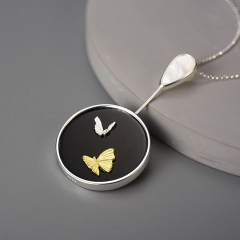 Butterfly Pendant Necklace 925 Sterling Silver 18K Gold Plated Mother Of Artificial Pearl Inlay Elegant Round Jewelry For Women