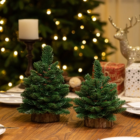 Mini Weihnachtsbaum Künstliche PE Kiefer Tischdeko Mit Natürlichem Holzsockel Nordischer Stil Für Zuhause