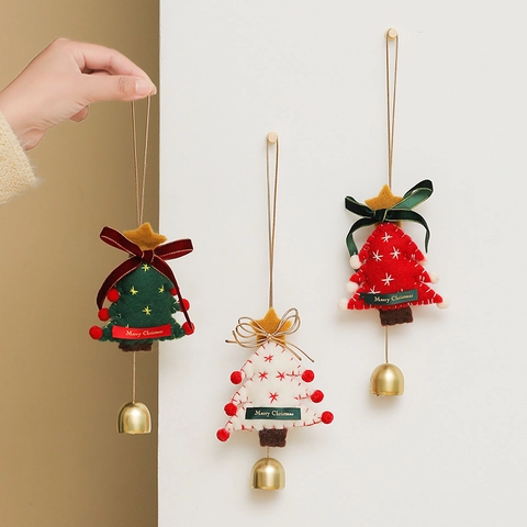 Ornamenti Di Natale Pendenti Appesi In Feltro Per Albero Di Natale Con Campanelli In Metallo Fiocchi Per Decorazione Casa Festa Regalo