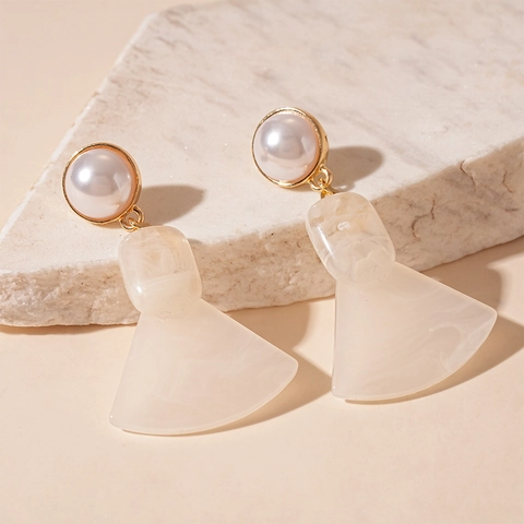Pendientes Colgantes De Resina En Forma De Abanico Con Perla Artificial Y Poste De Plata Textura Mármol Retro Mujer