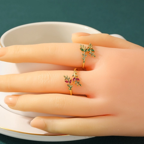 Süßer Kupfer Blatt Verstellbarer Ring Mikro Eingelegter Zirkonia Vergoldet Botanischer Dünner Fingerring Für Damen Mode Schmuck