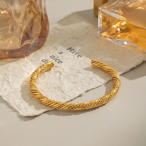 Gedraaide Touw Open Manchet Armband 18K Verguld Roestvrij Staal Retro Getextureerde Voor Vrouwen Sieraden Waterdicht