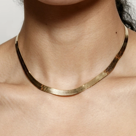 Collar De Cadena De Espiga De Acero Inoxidable Chapado En Oro De 18K Cadena De Serpiente Plana Joyería De Moda Minimalista Clásica Para Mujer