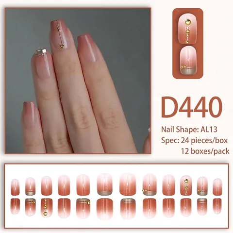 Ombre Gradiënt French Style Press On Nails Met Gouden Metalen Lijnen En Kralen Doodskist Vorm Glanzende Kunstnagels