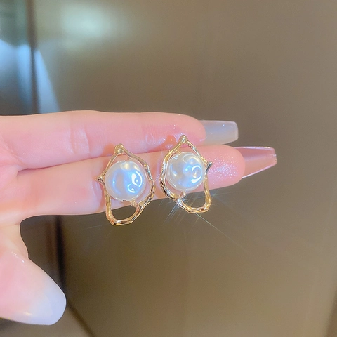 Pendientes De Botón Geométricos Aleación Con Perla Artificial Sintética Y Poste Plata 925 Estilo Vintage Francés Para Mujeres