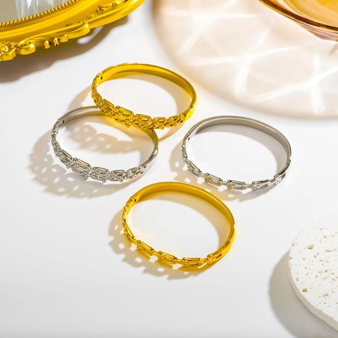 Brazalete Con Eslabones De Herradura Acero Inoxidable Chapado En Oro De 18K Estilo Industrial Minimalista