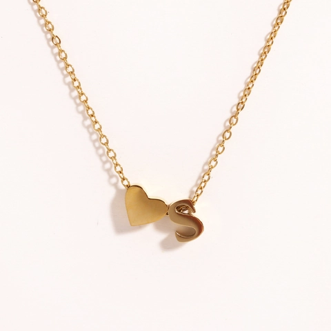 Collier Pendentif Cœur Lettre Initiale Plaqué Or 18K Acier Inoxydable Bijoux Minimalistes Pour Femmes Style Commute Versatile