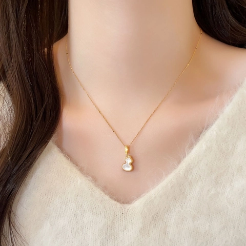 Gourd Pendant Necklace Real Gold Plated Copper With Red Enamel Zircon Inlaid Oriental Vintage Elegant For Women