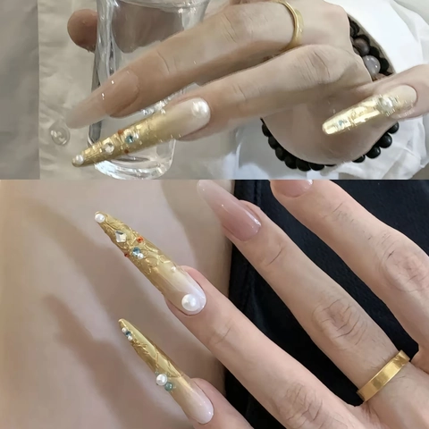Press On Nails Handmade Long Stiletto Almond Gradient Rhinestone Artificial Pearl Metallic Relief Palace Style Reusable For Women