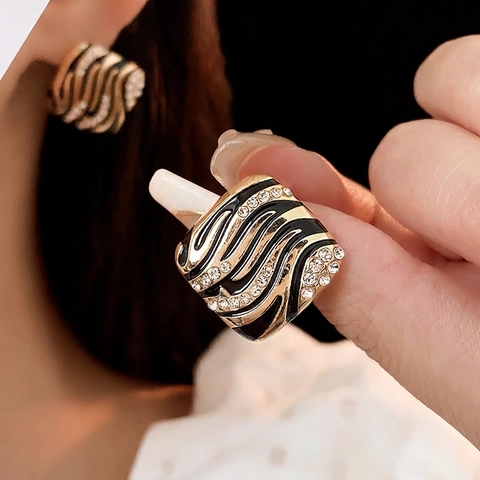 Vintage Square Stud Earrings Alloy Enamel Zebra Pattern With 925 Sterling Silver Earring Post Rhinestone Luxury Women