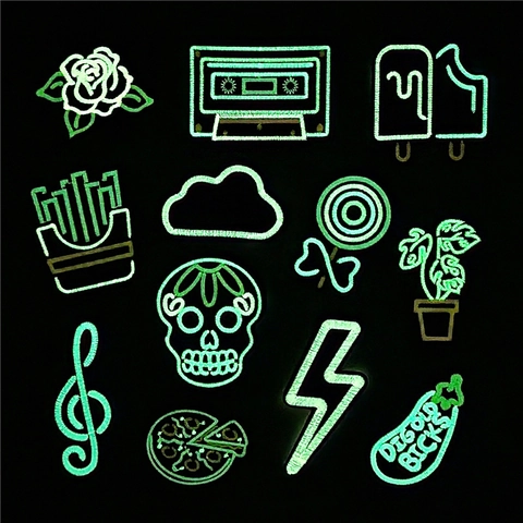 Luminous Embroidered Patches Glow In The Dark Neon Style Iron On Applique For Clothing Bags DIY Decor Polyester Skull Pizza