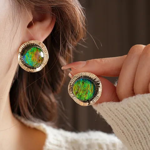 Vintage Ronde Knopoorbellen Met Iridiserende Hars En Zilveren Oorstiften Legering Getextureerde Retro Sieraden