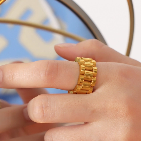 Modisches Armband Und Ring Mit Uhrenarmband Gliederkette Titanstahl Vergoldet Nischen Design High End Stil Damen