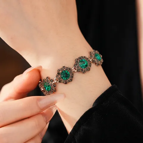 Vintage Smaragdgrün Blume Armband Legierung Straß Retro Schnalle Design Schmuck Für Damen Elegant