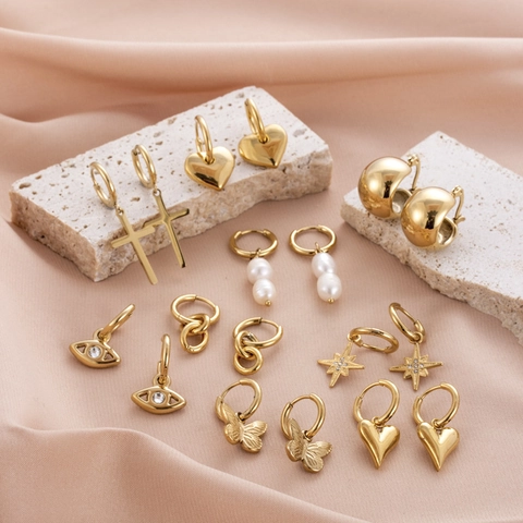 Lussuosi Orecchini a Pendente in Acciaio Inossidabile a Forma di Cuore Farfalla Stella Perla Artificiale Oro Strass per Donna