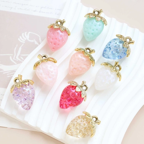 Sweet 3D Strawberry Charms Resin Acrylic Fruit Pendants With Alloy Loop For DIY Jewelry Making Necklaces Bracelets Earrings