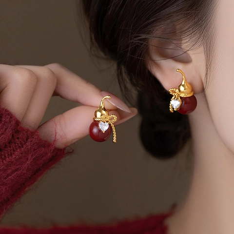 Orecchini A Lobo Gourd In Nuovo Stile Cinese Con Perle Acriliche Rosse Zircone Cuore Perno In Argento 925