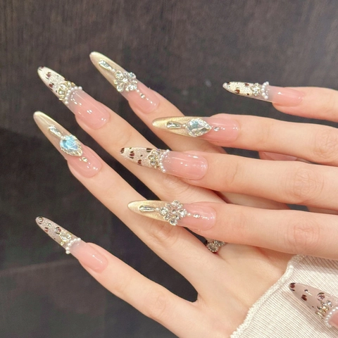 Uñas Postizas Hechas a Mano de Lujo Estampado Leopardo Strass Perla Artificial Stiletto Largo Coffin Medio Uñas para Mujer Joyería