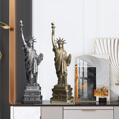 Statue Of Liberty Resin Figurine New York Landmark Souvenir Desktop Ornament American Style Home Decor Gift