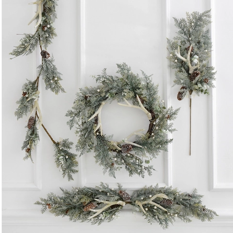 Ghirlanda di Natale Innevata Nordica Decorazione per Porta in Rattan Pigna Artificiale Corno di Cervo Ghirlanda Invernale Casa