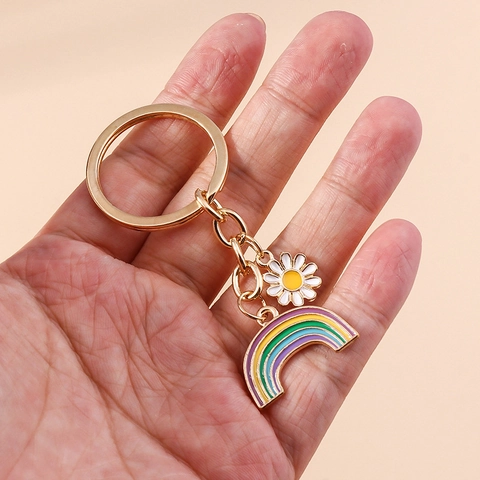 Dolce Portachiavi in Smalto con Margherita e Arcobaleno Ciondolo per Borsa a Cuore in Metallo Oro per Donna Ragazze Decorazione Zaino