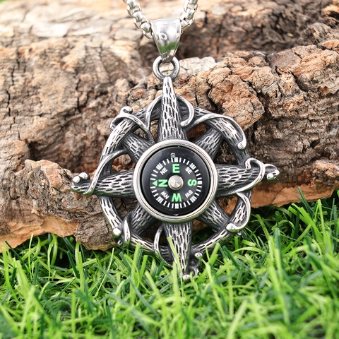 Vintage Stainless Steel Compass Pendant Necklace Functional Nautical Compass For Men Antique Silver Punk Adventure Jewelry