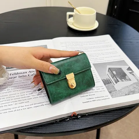 Damen Mini Portemonnee Vintage PU Leder Viele Kartenfächer Goldene Metallschnalle Retro Kurze Geldbörse