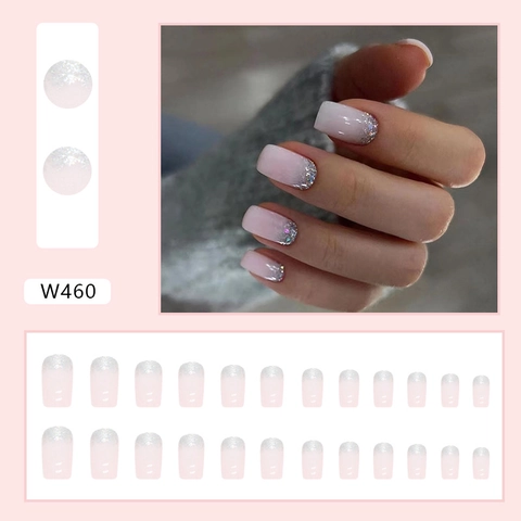 Unghie Finte Sfumatura Francese Rosa Carne Con Glitter Argento Forma Quadrata Media Lunga Semplice Elegante