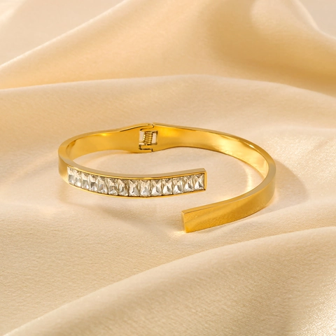 Brazalete De Acero Inoxidable Con Circonita Cúbica Cuadrada Chapado En Oro Hebilla De Resorte Abierta Joyería Elegante Mujeres