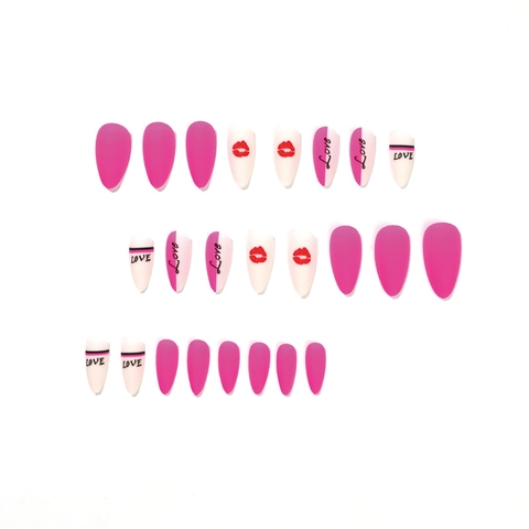 Unghie Finte Stiletto Lunghe Opache Rosa Bianco Labbra Rosse Scritta Amore Plastica