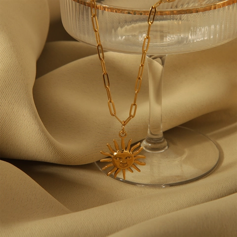 Collana Con Ciondolo Visage Sole Vintage Placcato Oro 18K Acciaio Inossidabile Catena A Maglie Graffetta Gioielli Retrò Donna