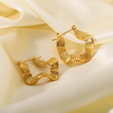 Orecchini a Cerchio Vintage in Acciaio Inossidabile a Onda Irregolare per Donna Orecchini Geometrici con Texture Plissettata Oro