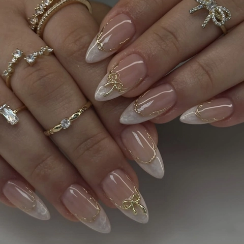 Faux Ongles À Presser Marbre Blanc Français Forme Amande Avec Nœud Doré 3D Design Élégant Ongles Amovibles