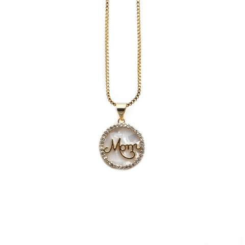 Mom Love Buchstaben Halskette Vergoldetes Kupfer Muschel Zirkon Runder Anhänger Boxkette Modeschmuck Geschenk Damen