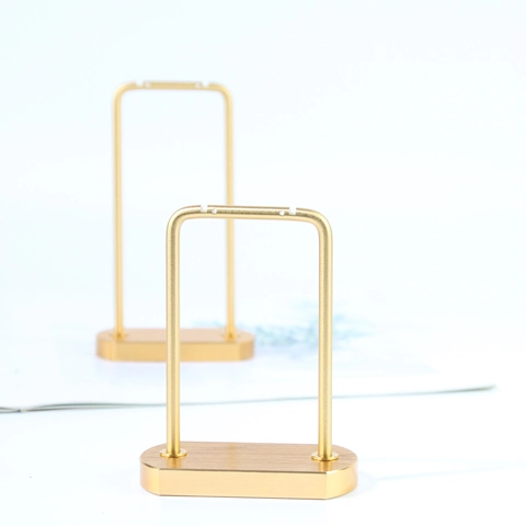 Golden Metal Earring Display Stand Minimalist Jewelry Organizer Rack For Studs Dangle Earrings Modern T-Bar Design