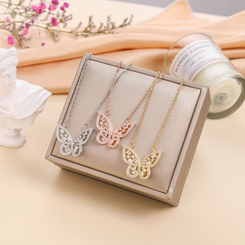 Collar Con Colgante De Mariposa Acero De Titanio Circón Micro Pavé Elegante Dulce Cadena De Clavícula Joyería Para Mujer