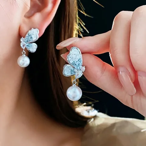 Orecchini Pendenti A Farfalla Con Cristallo Artificiale Zircone E Perla Artificial Di Imitazione Perno In Argento Per Donna